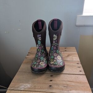 Bogs Brown Blue Pink Floral Kids Rain Boots Youth Size 9
